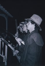 hunt5thum.jpg
